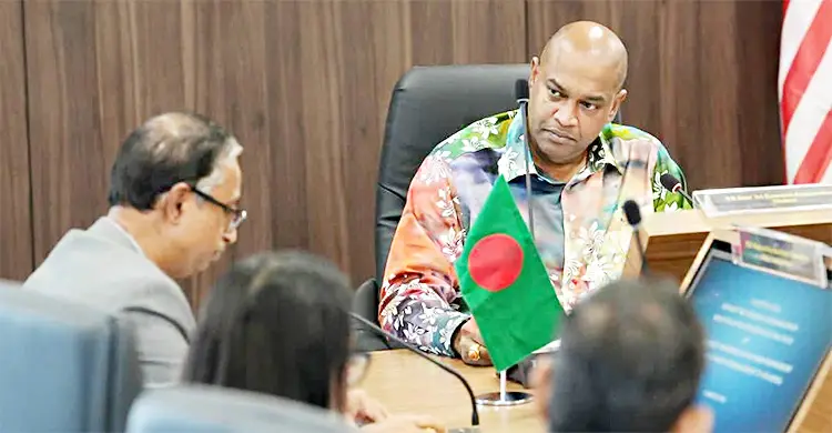 মালয়েশিয়ার মানবসম্পদমন্ত্রীর সঙ্গে বাংলাদেশ হাইকমিশনারের বৈঠক