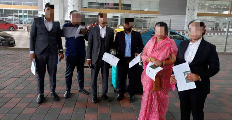 আসিয়ানের অতিথি সেজেছিলেন তারা