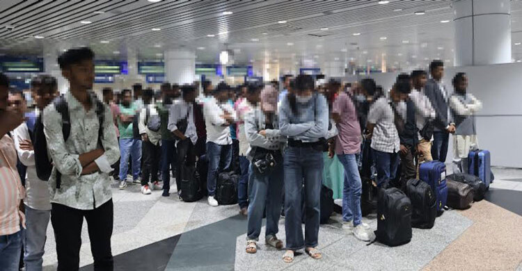 মালয়েশিয়ায় ঢুকতে দেওয়া হলো না আরও ৮০ বাংলাদেশিকে