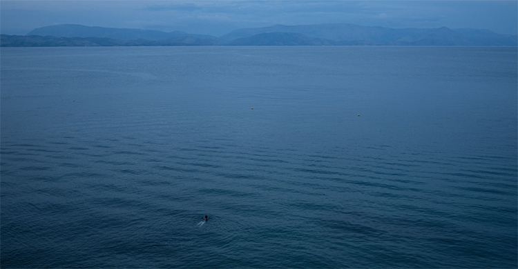 মালয়েশিয়া-থাইল্যান্ড সীমান্তের কাছে ৯০ অবৈধ অভিবাসী নিয়ে নৌকাডুবি