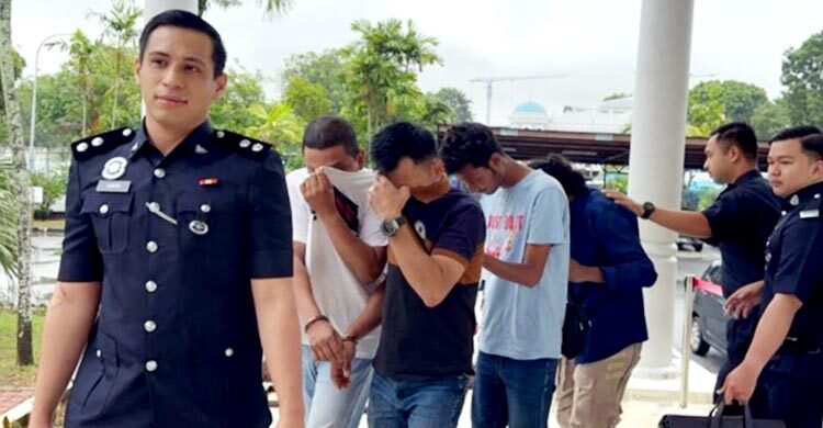 বাংলাদেশিকে আটকে রাখার দায়ে মালয়েশিয়ায় চারজনের কারাদণ্ড-জরিমানা