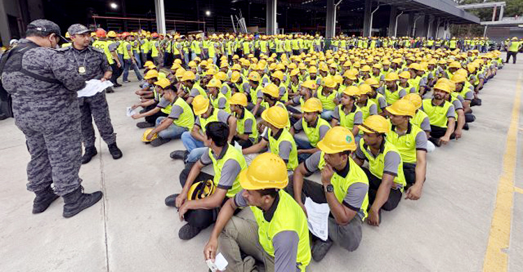 মালয়েশিয়াজুড়ে ব্যাপক অভিযান, আতঙ্কে অবৈধ প্রবাসীরা