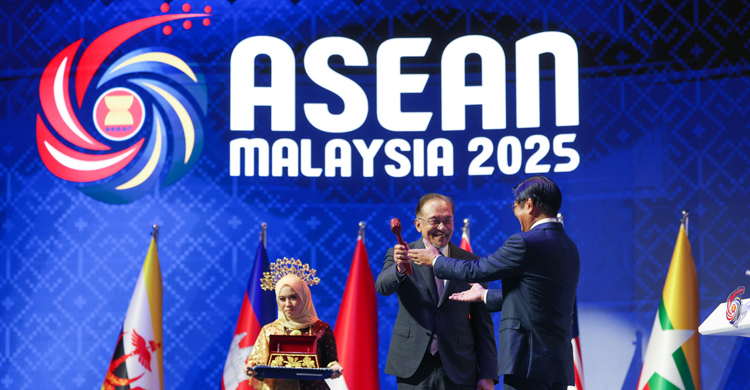 আনোয়ারের সফল অ্যাজেন্ডার প্রশংসায় ফিলিপাইনের প্রেসিডেন্ট মার্কোস