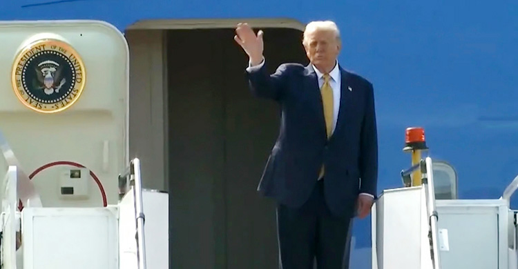 কুয়ালালামপুরে ঐতিহাসিক শান্তিচুক্তি, ট্রাম্পের সফর শেষ