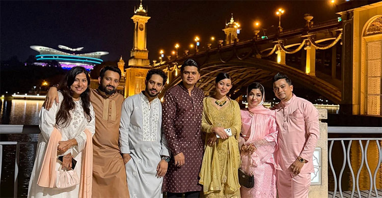 প্রবাসীর ঈদে লুকিয়ে থাকে না বলা হাজার কথা