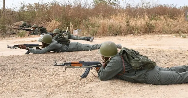 মালিতে দেশজুড়ে সশস্ত্র হামলা কারা চালালো?