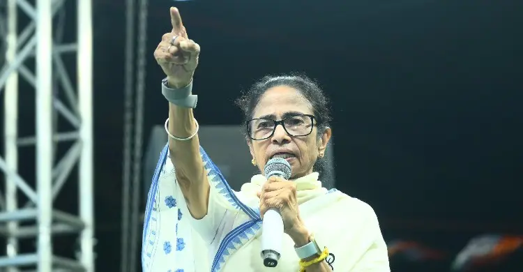 এখনো পরাজয় মানতে প্রস্তুত নন মমতা