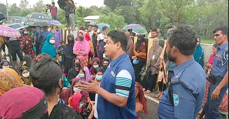 ঢাকা-আরিচা মহাসড়ক অবরোধ প্রত্যাহার, যান চলাচল স্বাভাবিক