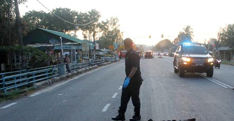 মালয়েশিয়ায় লরির ধাক্কায় বাংলাদেশি নিহত