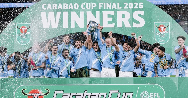 আর্সেনালকে হারিয়ে মৌসুমের প্রথম শিরোপা ম্যানচেস্টার সিটির