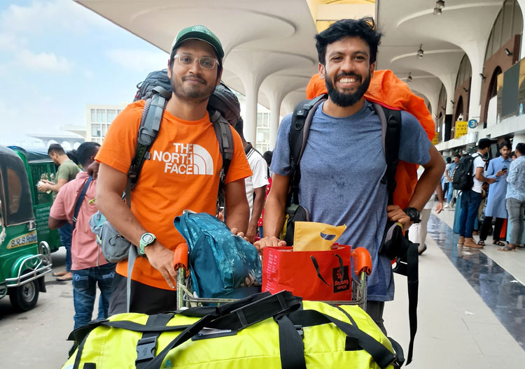 মানাসলু পর্বতে কৃত্রিম অক্সিজেনহীন প্রথম বাংলাদেশি বাবর