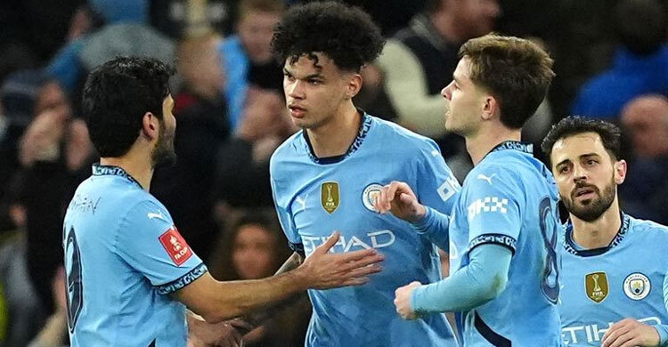 চমক দেখানো প্লিমাউথকে হারিয়ে কোয়ার্টার ফাইনালে ম্যানসিটি