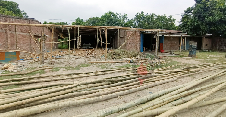 প্রস্তুত হচ্ছে আড়ত, শিগগির জমবে কানসাটের আমবাজার