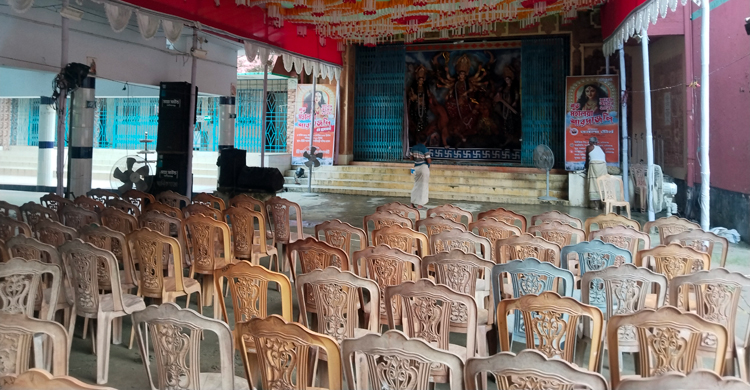 মানিকগঞ্জে এবার ৫৫৩ মণ্ডপে চলছে দুর্গাপূজার প্রস্তুতি