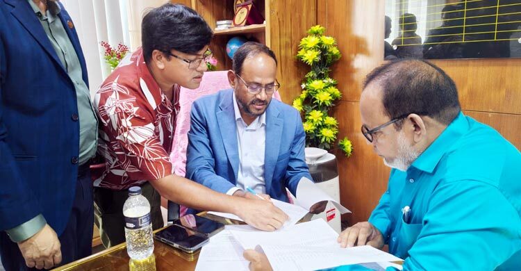 টাঙ্গাইল মেডিকেল কলেজ হাসপাতালে অনিয়মে ক্ষুব্ধ প্রতিমন্ত্রী