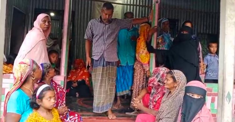 মানিকগঞ্জে ডাকাতি, প্রবাসী নারী খুন