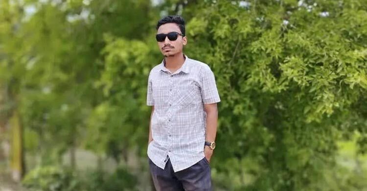 পর্ণগ্রাফি মামলায় উপ-সহকারী প্রকৌশলী গ্রেফতার