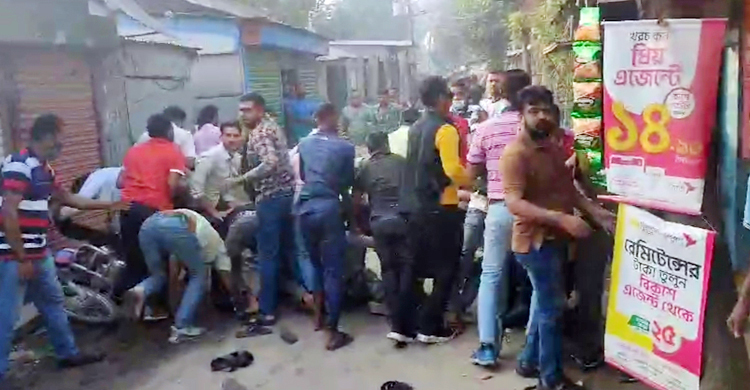 অবরোধের সমর্থনে মিছিল, বিএনপির ৫ নেতাকর্মী আটক