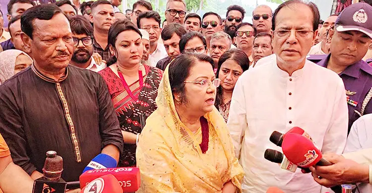 পার্শ্ববর্তী দেশের বৈষম্যের কারণে আমরা ঠিকমতো পানি পাচ্ছি না