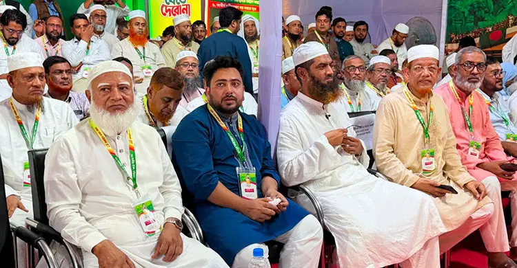 লংমার্চের সমাবেশে জামায়াত আমিরসহ ১১ দলীয় ঐক্যের শীর্ষ নেতারা