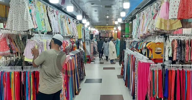 দোকানপাট বন্ধ রাখতে নেই সরকারি কোনো নির্দেশনা