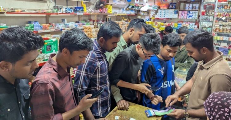 শেকৃবি ছাত্রদল নেতার নেতৃত্বে বাজার মনিটরিং 