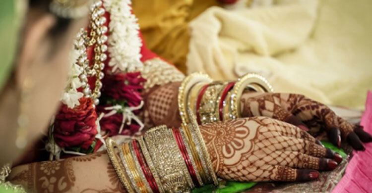 বিয়েবাড়িতে খাবারে সালাদ কম দেওয়ায় দু’পক্ষের সংঘর্ষ, আহত ১৫