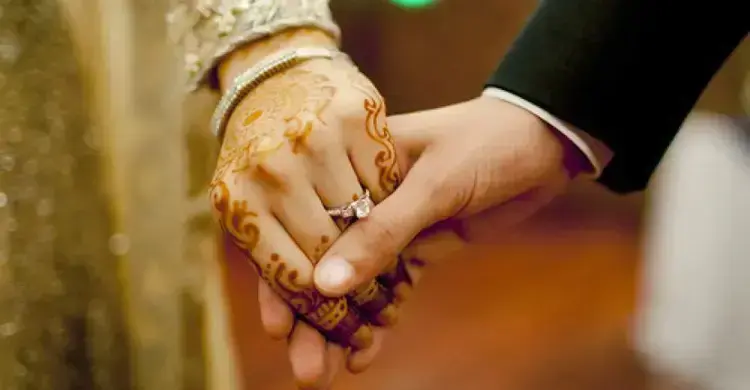 দ্বিতীয় বিয়ে নিয়ে সোশ্যাল মিডিয়ায় বিতর্ক, আসল সমস্যা কোথায়?