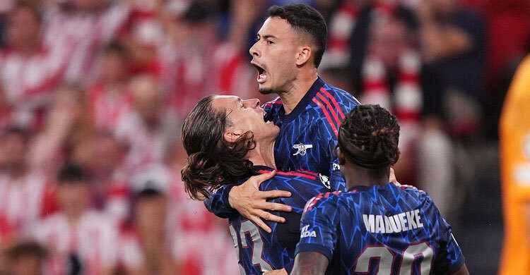 দুই সুপার সাবে চ্যাম্পিয়ন্স লিগে জয়ে শুরু আর্সেনালের