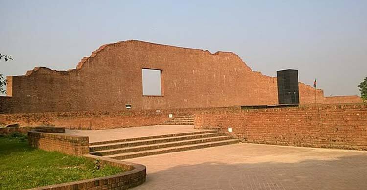 Martyred Intellectuals Day today