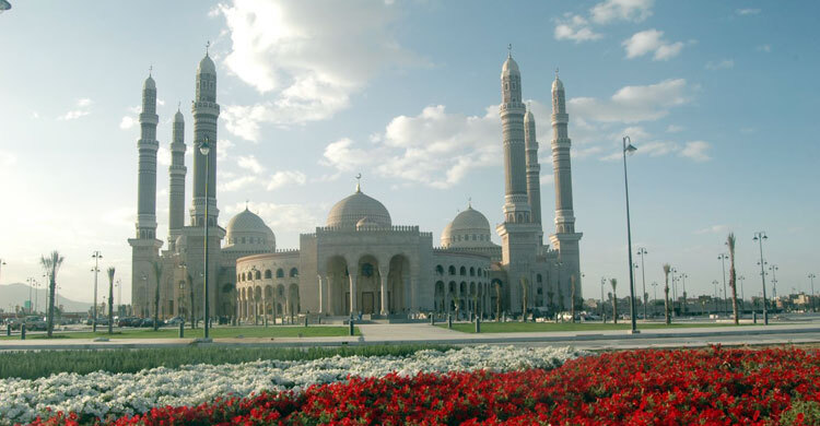 জুমার খুতবার সময় তাহিয়্যাতুল মাসজিদ আদায়ের বিধান