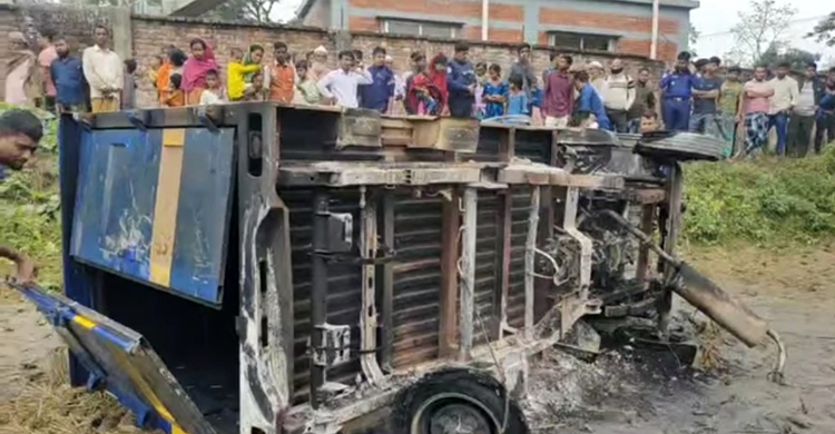 গরু চুরি করে পালানোর সময় ৪ জনকে গণপিটুনি