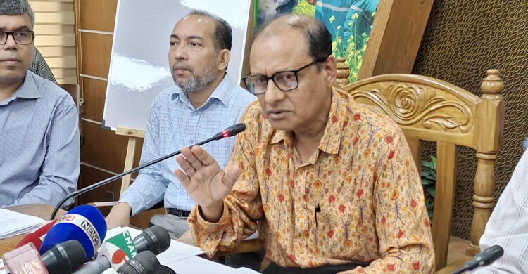 Govt to launch midday meals at primary schools soon