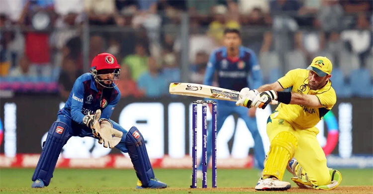 Double-ton Maxwell downs Afghanistan as Australia reach WC semis