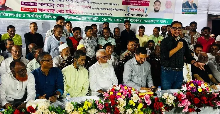 দুর্যোগে মানুষের পাশে দাঁড়ানো আমাদের নৈতিক দায়িত্ব: চসিক মেয়র