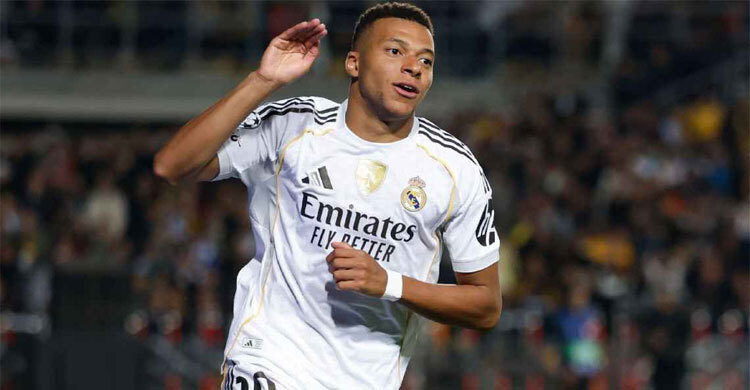 ইনজুরি সত্ত্বেও ফ্রান্স দলে ডাক পেলেন এমবাপে