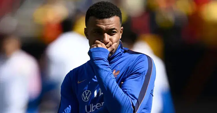 বিশ্বকাপ জিততে ফ্রান্সের সামনে বাধা দুটি ‘বড় অভিশাপ’