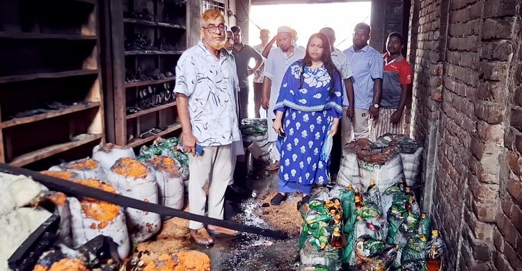 টিসিবির গোডাউনে আগুন, ১০ লাখ টাকার মালামাল পুড়ে ছাই