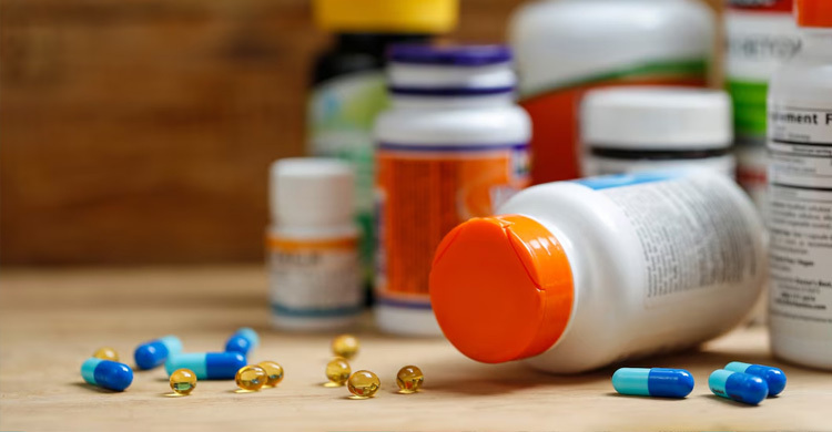 আমেরিকার শুল্ক আরোপে গভীর সংকটে ভারতের ওষুধ শিল্প