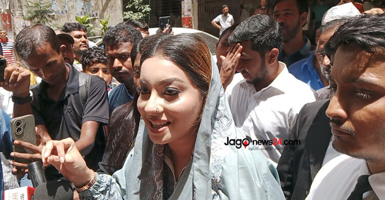 আমাকে প্রেমের ফাঁদে ফেলা হয়েছিল: মেঘনা আলম