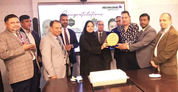 Meghna Bank felicitates Uzma on being Finance Director of the Year