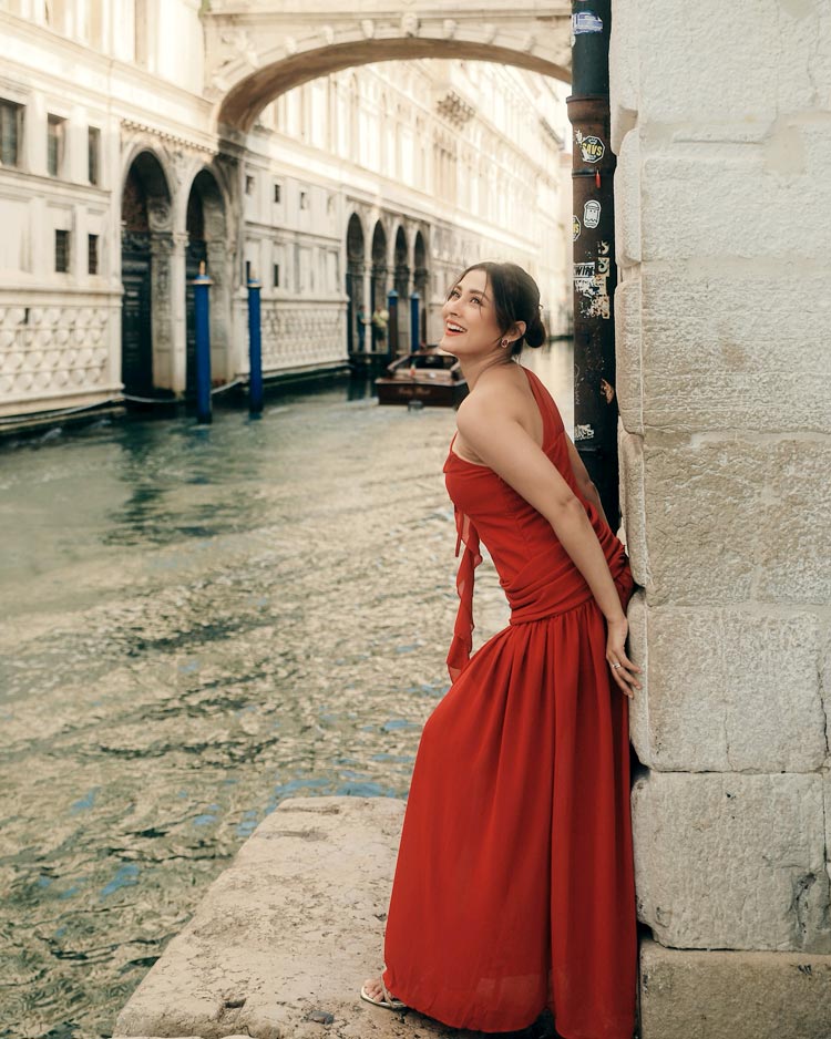 হালকা সাজে ভারী ছাপ, মেহজাবীনের ভেনিস ভ্রমণ লুক