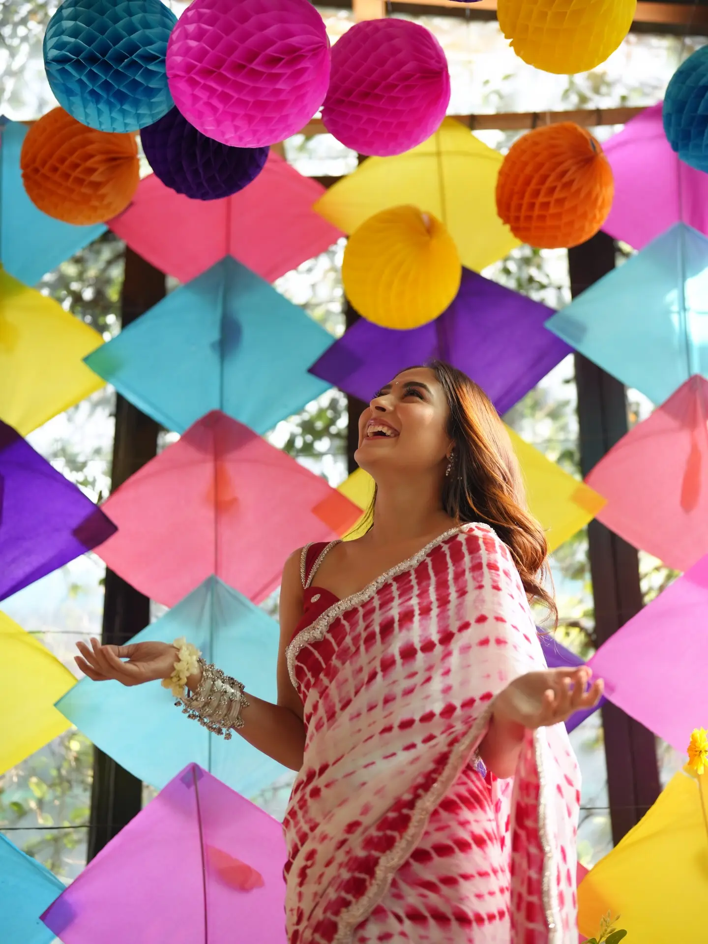 উৎসবের রঙে মোড়া মেহজাবীন