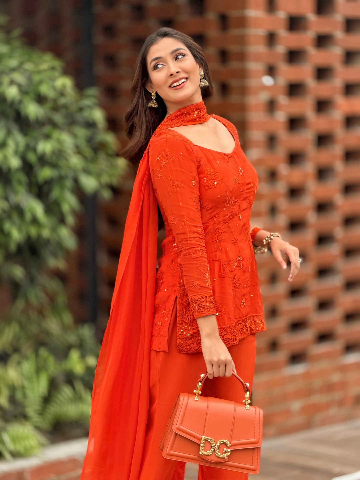 নজরকাড়া লুকে অনবদ্য মেহজাবীন