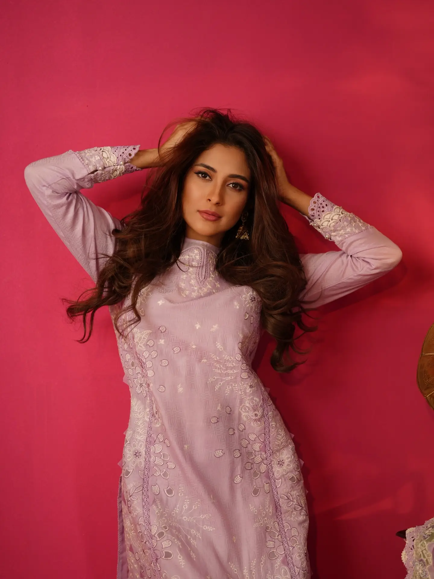 লাইলাক আভায় মেহজাবীনের স্নিগ্ধ নান্দনিকতা