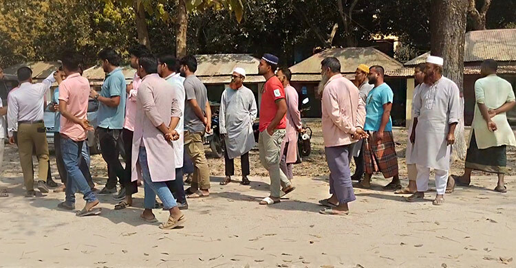 মেহেরপুরে উপজেলা আইনশৃঙ্খলা কমিটির সভায় বহিরাগতদের হামলা