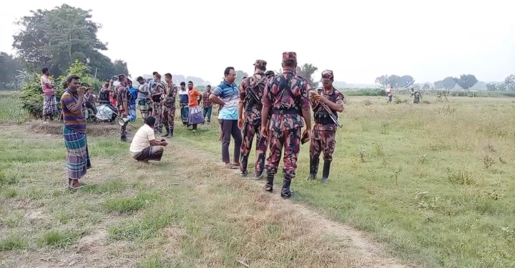 মেহেরপুর সীমান্তে ৬ জনকে পুশ ইন রুখে দিল বিজিবি-গ্রামবাসী