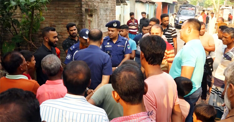 কথা-কাটাকাটির জেরে স্ত্রীকে হত্যা, স্বামী আটক