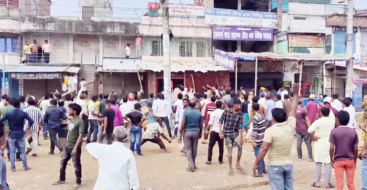 মনোনয়ন দ্বন্দ্বে বিএনপির দু’পক্ষের সংঘর্ষে রণক্ষেত্র মেহেরপুর