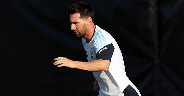 মেসির চোট ও মাঠে নামার আপডেট দিলেন স্কালোনি